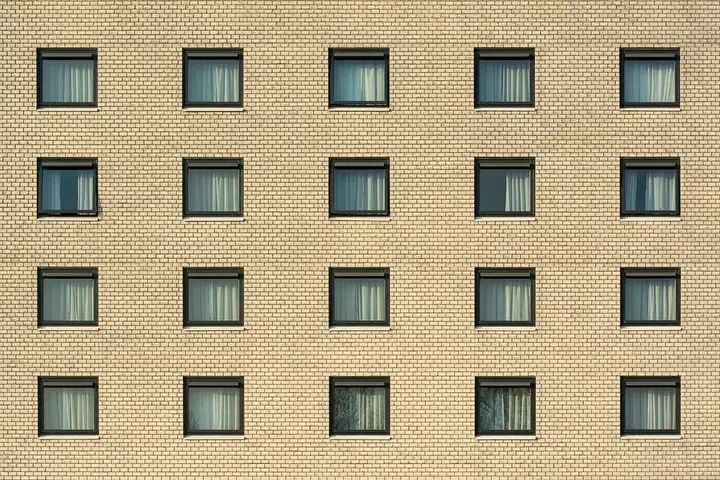Cavity wall spray foam removal: signs you need it in Scarborough